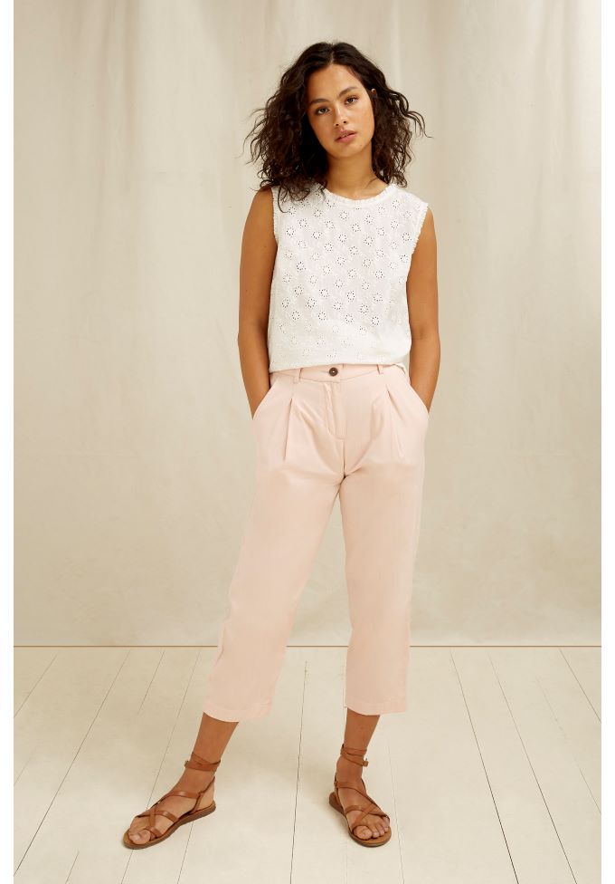 anwen-cropped-trousers-in-pink-5d00a44c7d5c_koko